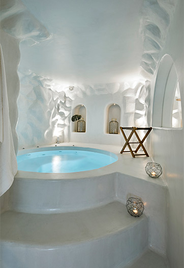 SUPERIOR SUITE WITH INDOOR HOT TUB